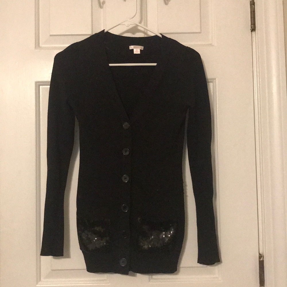 🌟5/$20 Black sweater with sequined pockets!